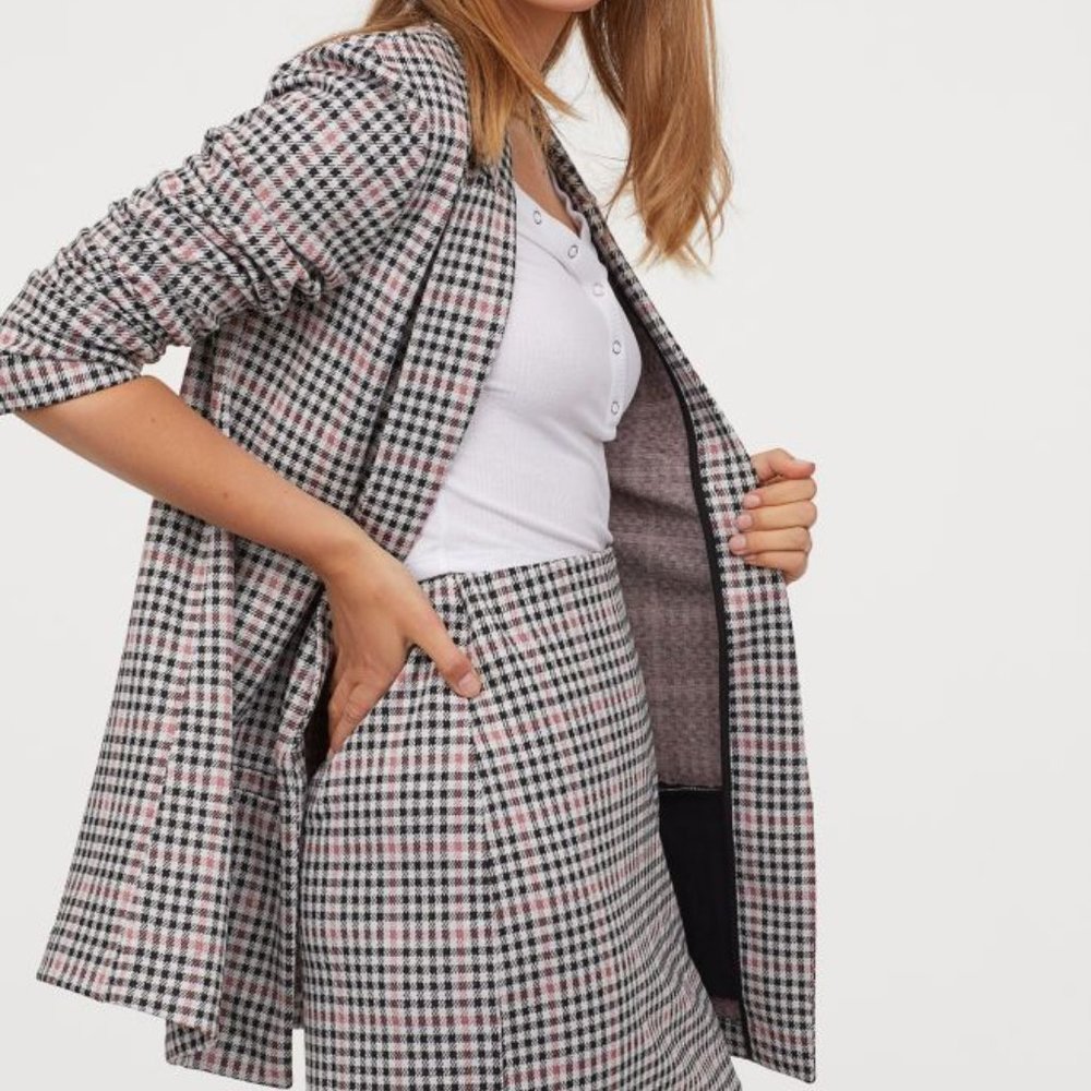 *SOLD* H&M Plaid Blazer - Picture 2 of 3